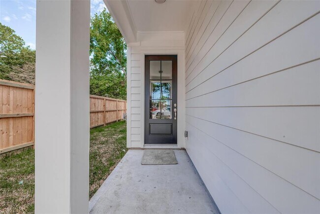 Building Photo - 9414 McGallion Rd