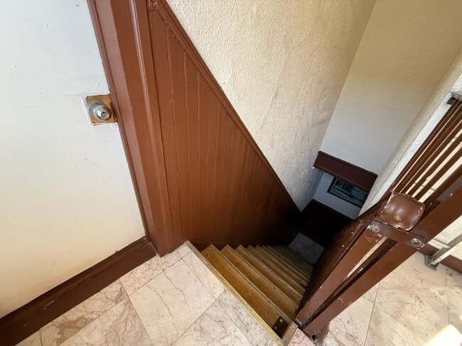 Building Photo - 150 Academy St