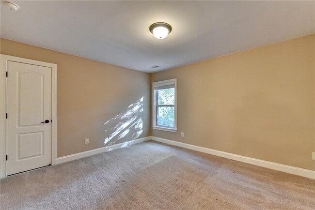 Building Photo - 3709 Union Park Dr