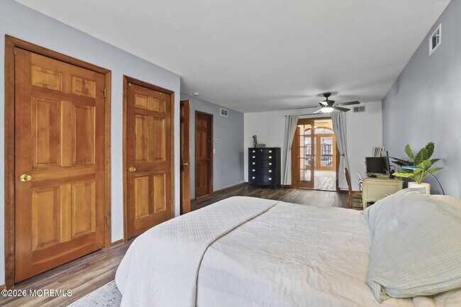 Building Photo - 1244 Whitesville Rd