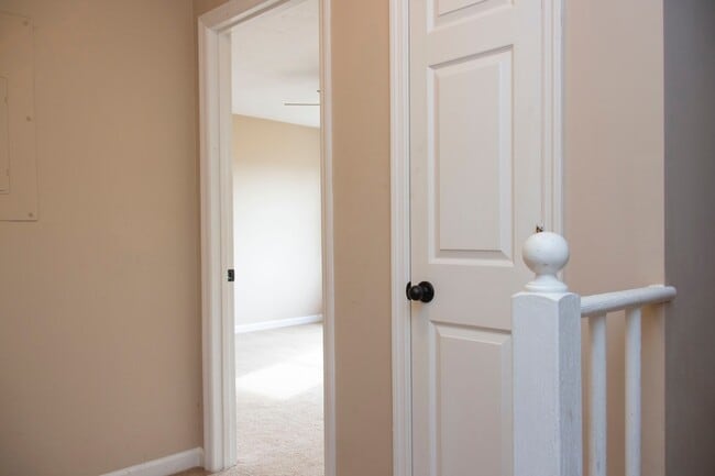 Building Photo - Half off first month rent move in special!