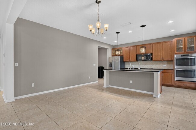 Building Photo - 263 Gilmore Ln