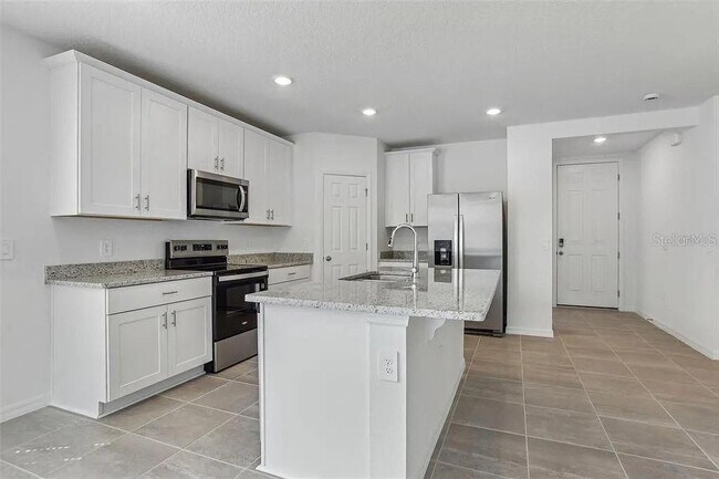 Building Photo - 3872 Giorgio Dr