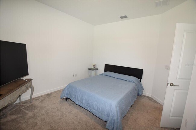 Building Photo - 5055 Hatchineha Ct
