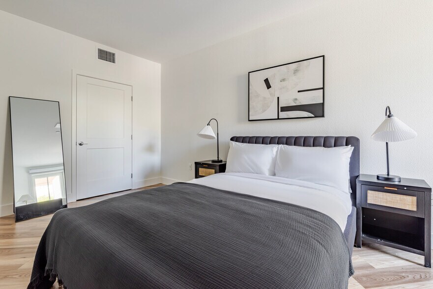 Building Photo - 85 Cleaveland Rd