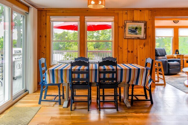 Building Photo - 72 Ridge Rd