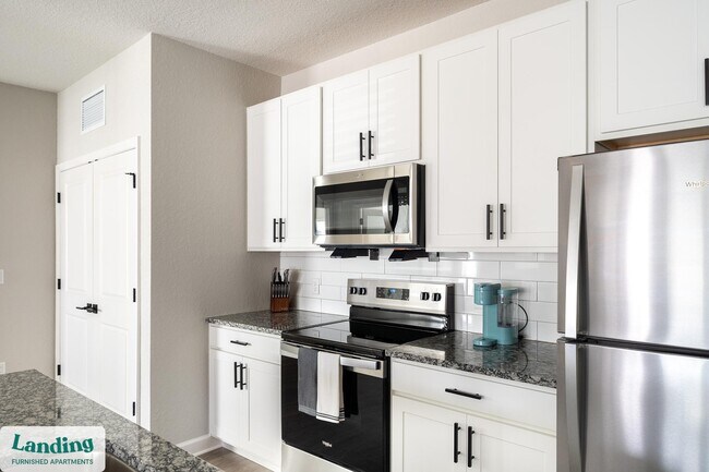 Building Photo - 84 San Filippo Dr SE