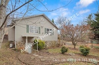 Building Photo - 27 Poplar Ln
