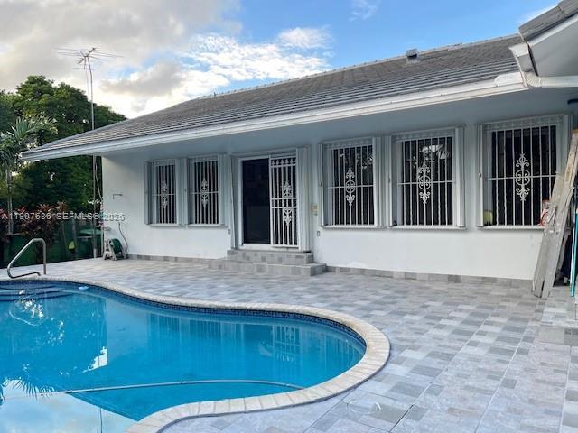 Building Photo - 204 191st St