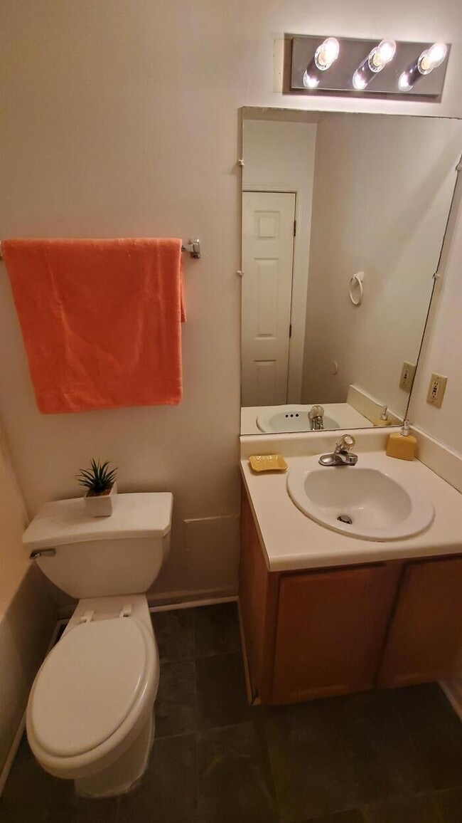 Building Photo - 1086 Micha Way