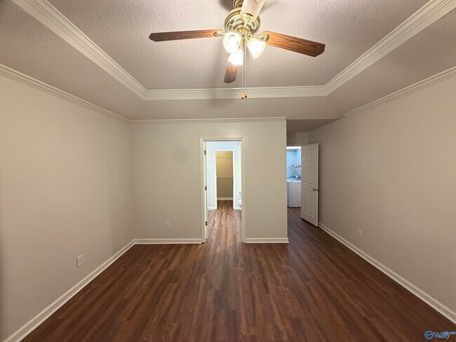 Building Photo - 3029 Battlement Rd SW