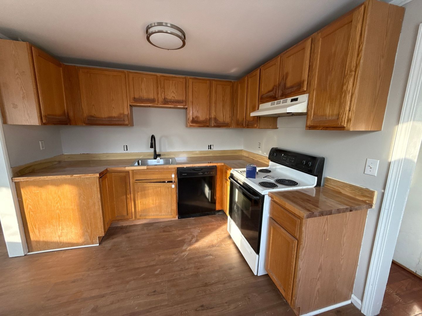 Building Photo - 26537 Brettonwoods St