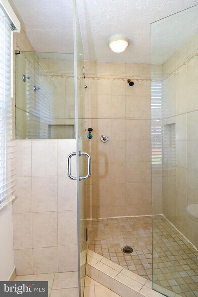 Building Photo - 4037 Broadwire Dr