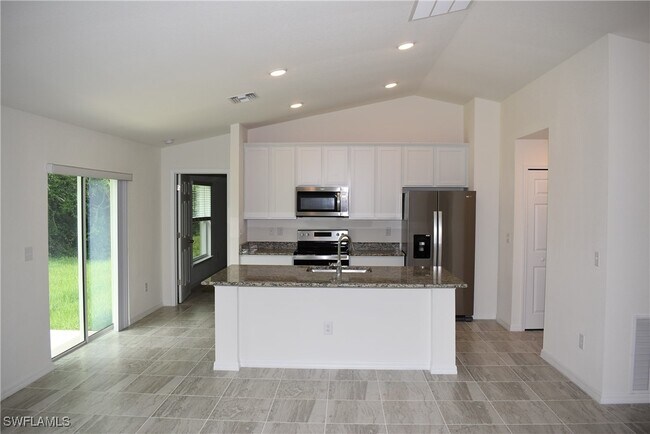 Building Photo - 4436 Adelaide Ave