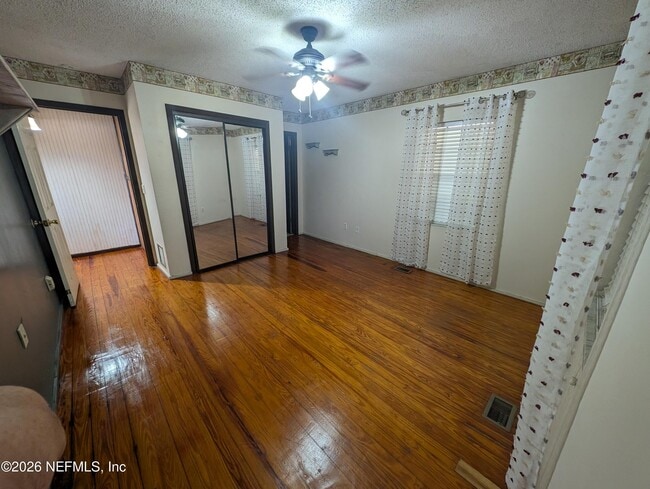 Building Photo - 183 Sherman Dr Cir