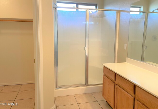 Building Photo - 7220 S 55th Dr