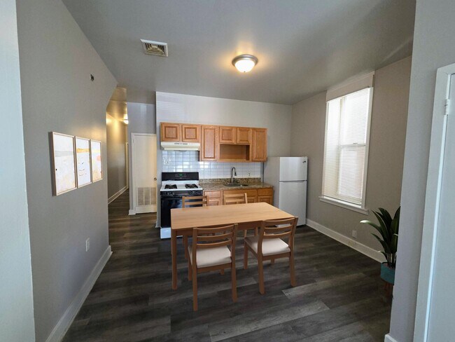 Building Photo - 1309 W Allegheny Ave