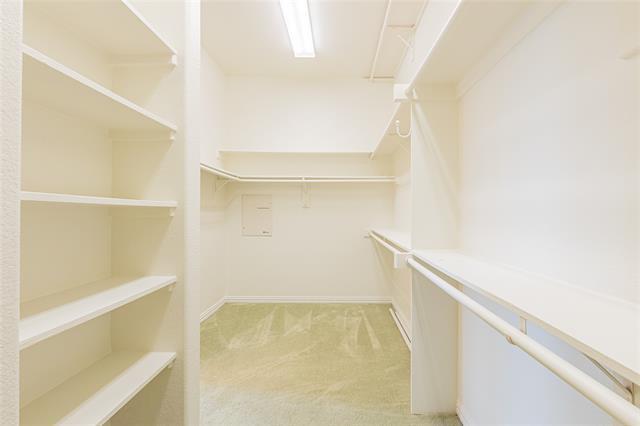 Building Photo - 5473 Braemar Dr