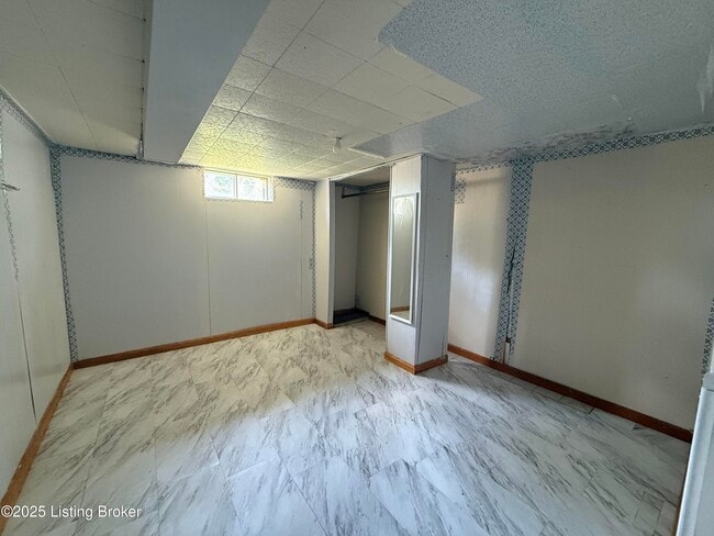Building Photo - 8216 Glimmer Way