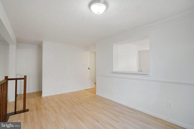 Building Photo - 6515 Field Master Dr