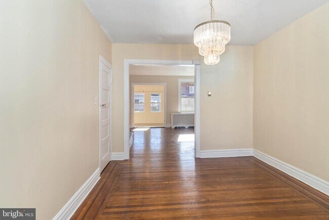 Building Photo - 1929 W Sparks St