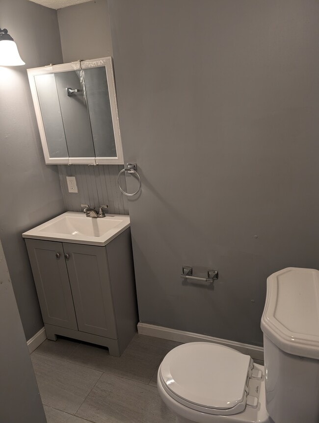 Master Bath - 10 Wall St