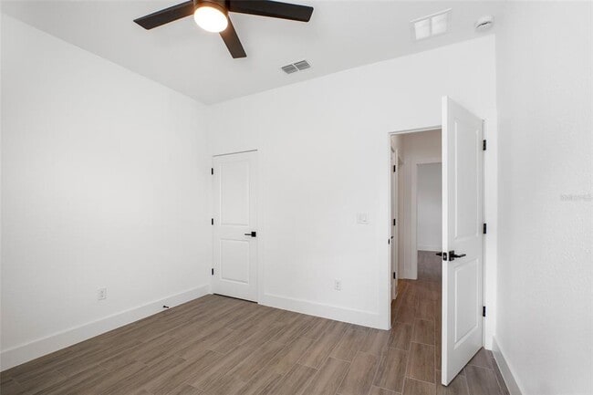 Building Photo - 24489 SW Kingsway Cir