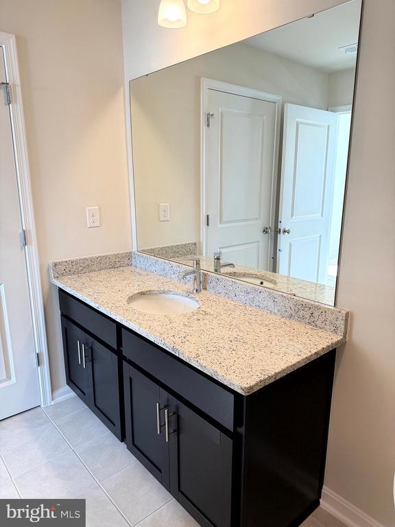 Building Photo - 461 Hanson St