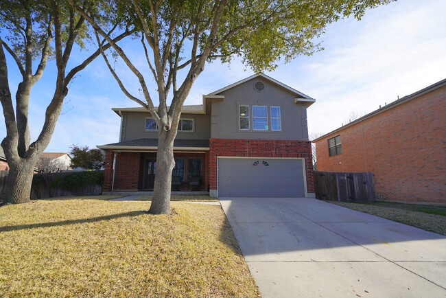 Building Photo - Gorgeous Schertz Home with an In-Ground Po...