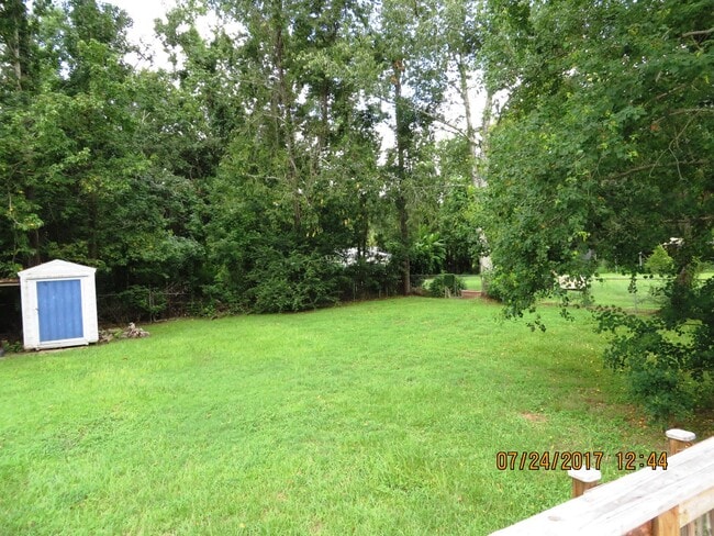 Building Photo - Charming 3 bedroom house for rent August 6, 2026, w/ a garage and privacy fenced back yard for $1...