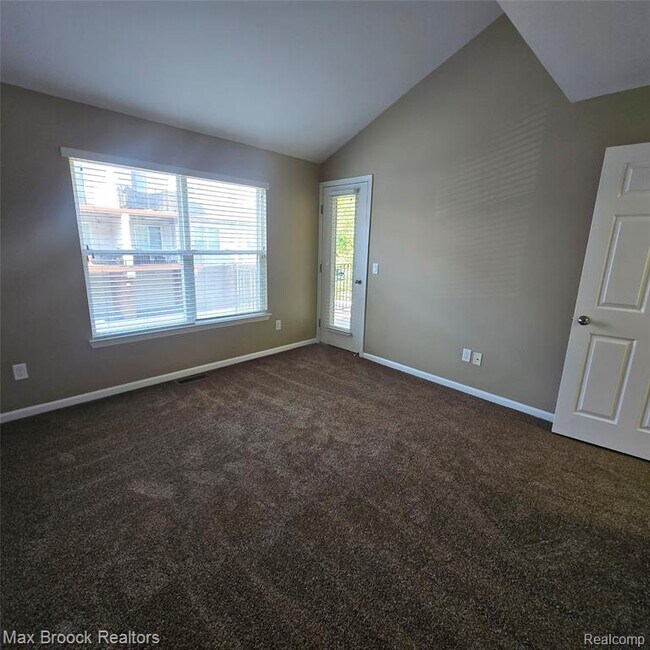 Building Photo - 1643 Campau Farms Cir