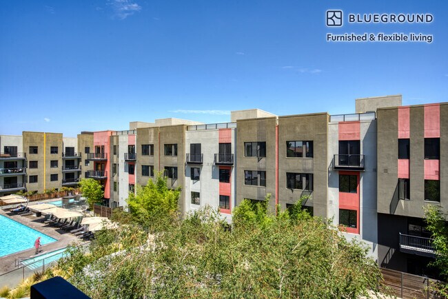 Building Photo - 388 Santana Row