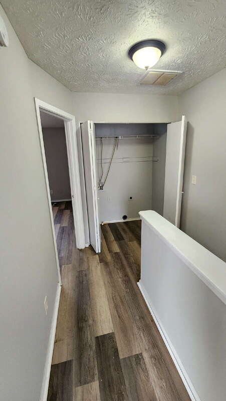 Building Photo - 5703 Wells Cir