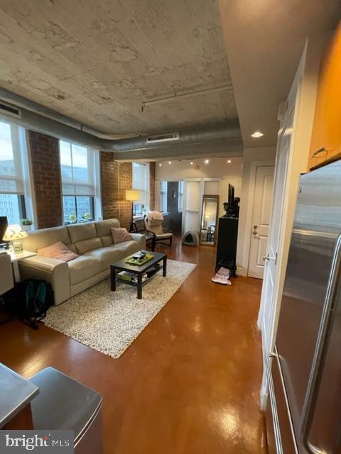 Building Photo - 916 G St NW