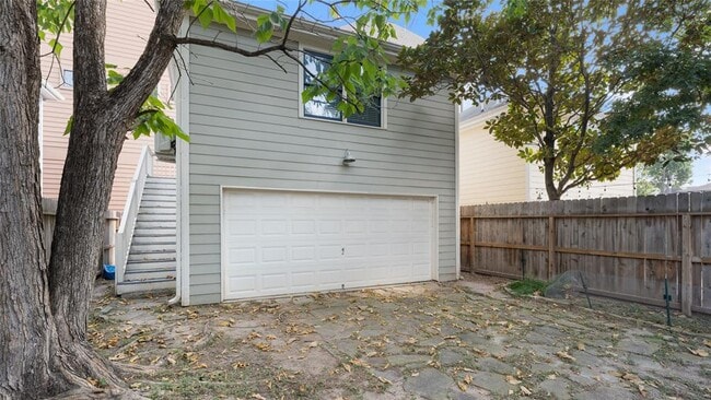 Building Photo - 1513 W 22nd St