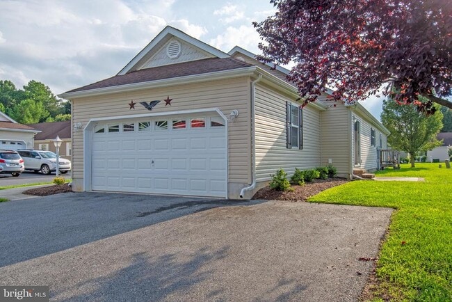 Building Photo - 192 Daffodil Dr