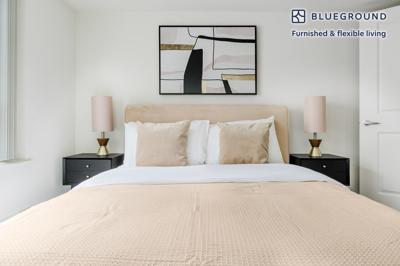 Building Photo - 362 Bellevue Way NE