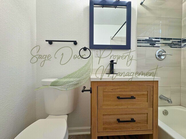 Building Photo - 5 BEDROOM IN INDEPENDENCE!!!