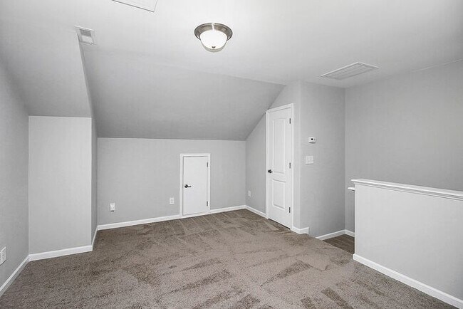 Building Photo - 2BD/2.5BA Townhome w/ ADDITIONAL LOFT in Market Street at Cedar Walk!