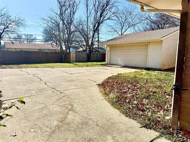 Building Photo - 505 Melrose Dr