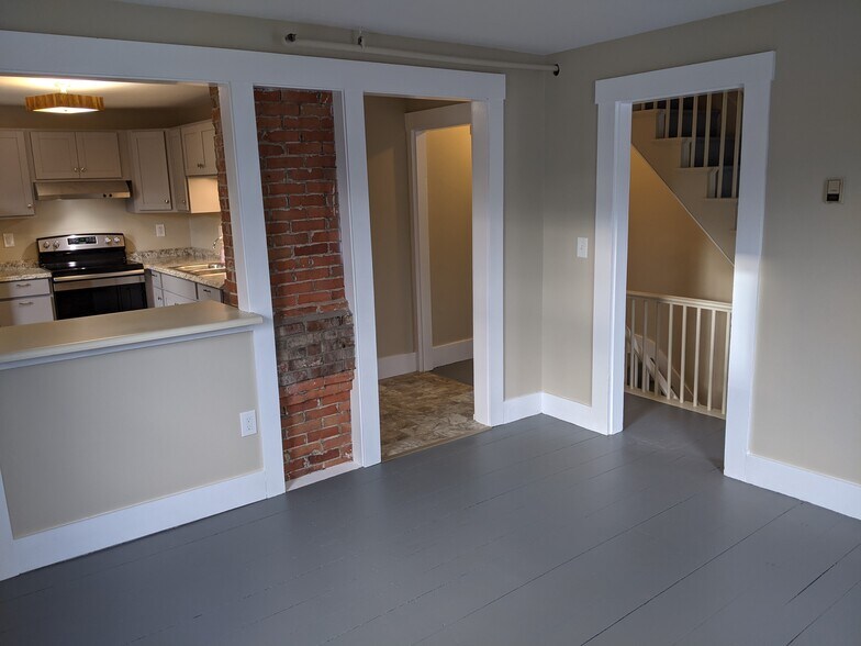 Building Photo - 100 Portland Ave