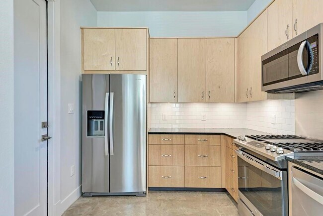 Building Photo - 7714 Watson St