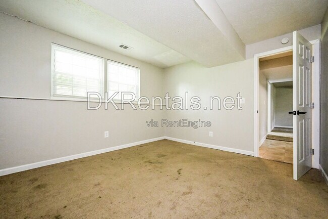 Building Photo - 5728 Salem Rd