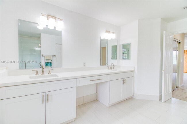 Building Photo - 1473 SW 158th Ave