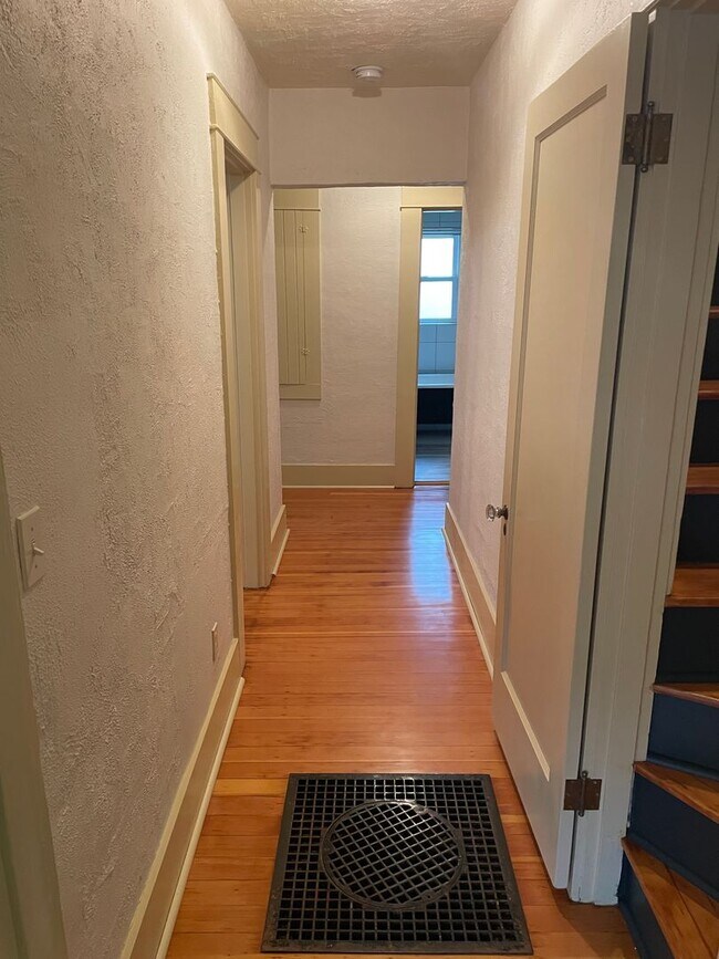 Building Photo - Liar Hill 2 bedroom