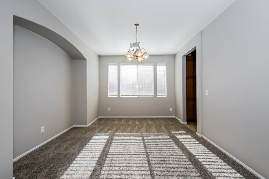 Building Photo - 9413 Andesite Hollow Ct