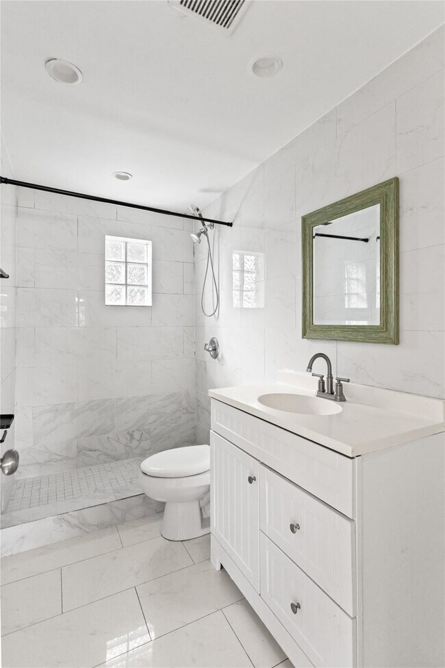 Building Photo - 4184 SW 49th Ct