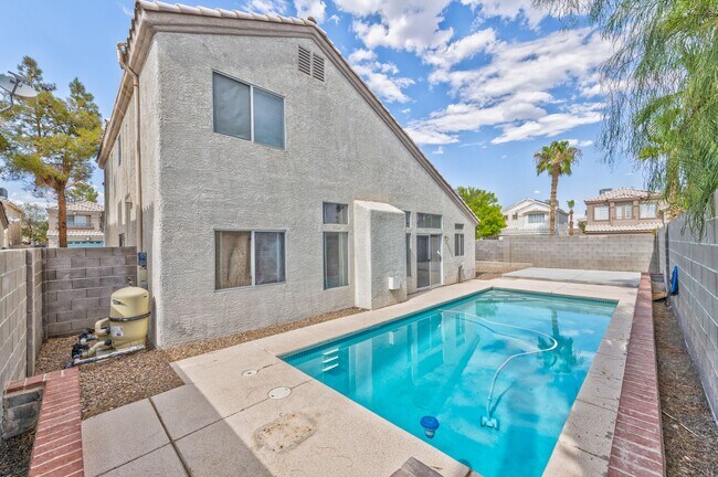 Building Photo - 7891 Macklin St