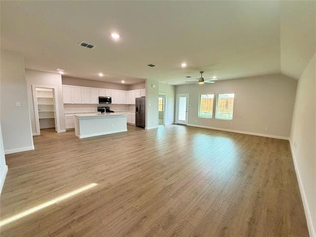 Building Photo - 2203 Heatwave Ln