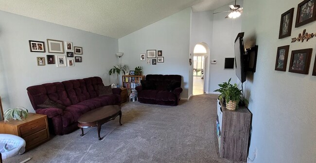 Building Photo - Beautifully Maintained Fairfield Home